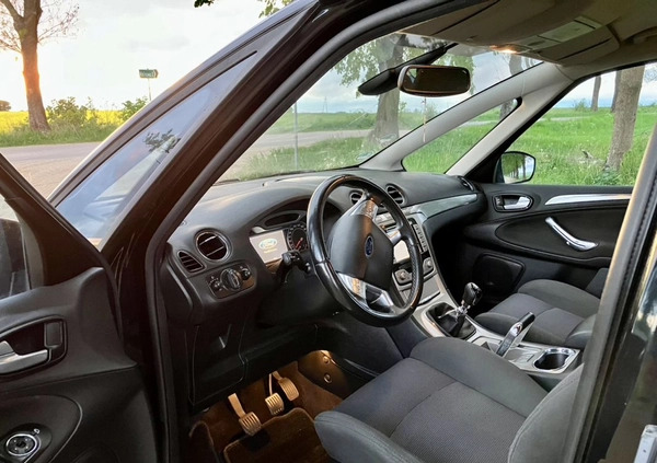 Ford S-Max cena 18900 przebieg: 291000, rok produkcji 2008 z Czarne małe 137